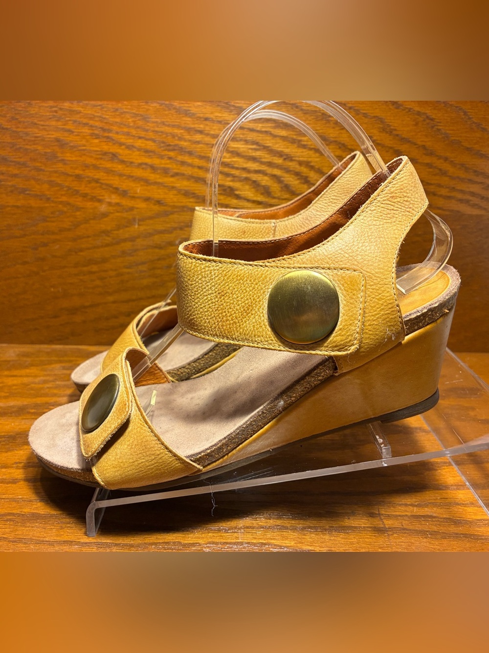 Taos Carousell Curry Leather Comfort Wedge Sandals EU 41 US 10-10.5